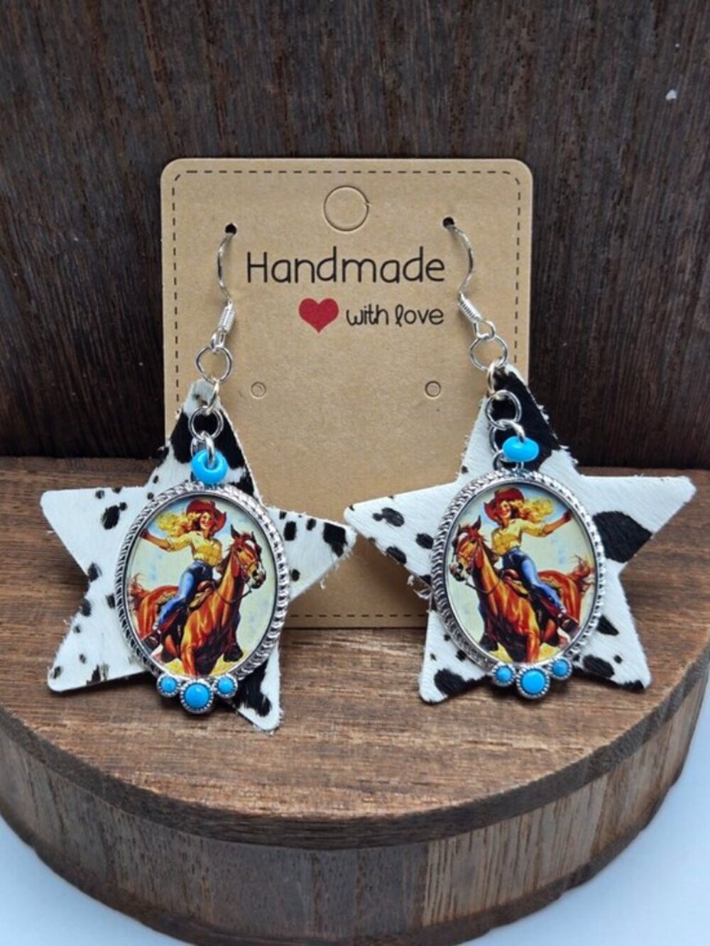 NWT Cowgirl Turquoise Cowhide Star Earrings Pierced Beaded Western Dangle Drop